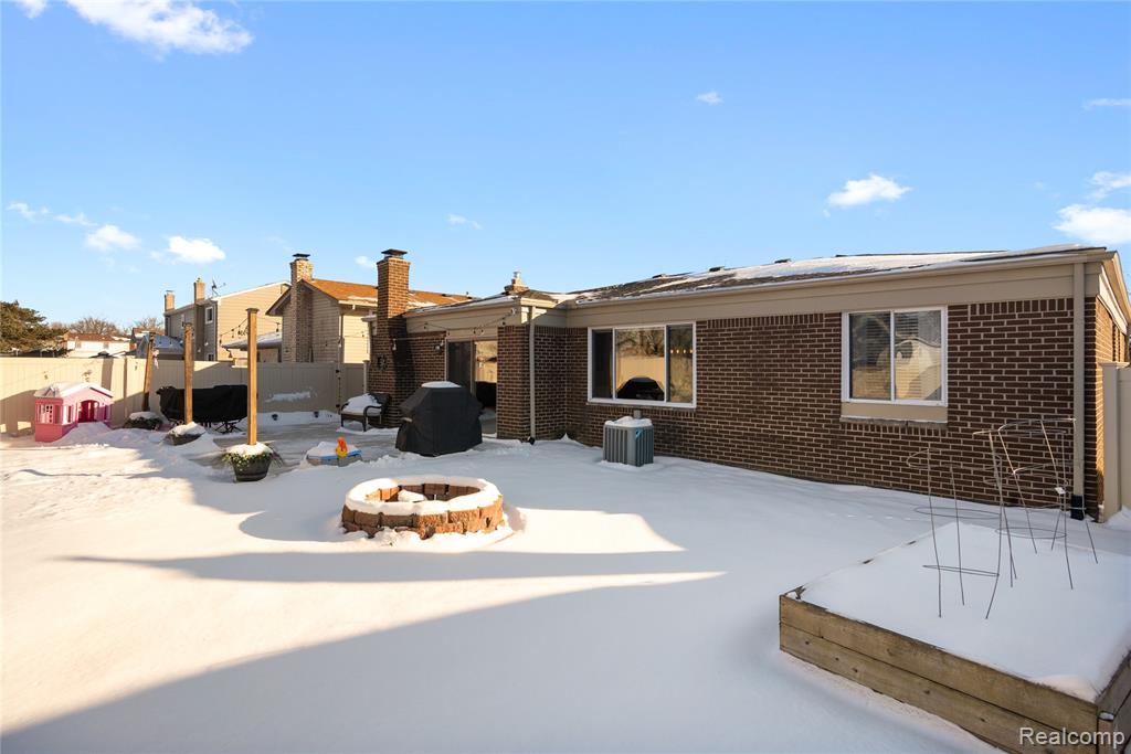 43818 Palisades Drive, Canton, MI 48187 — Photo 24
