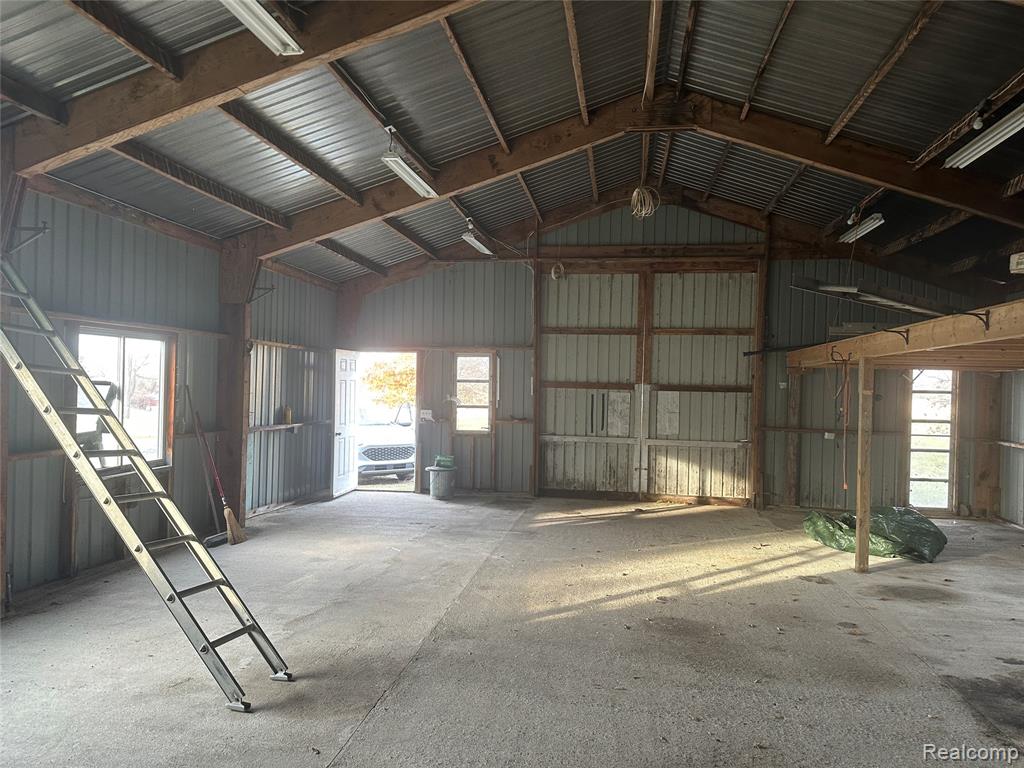 8603 Killinger Road, Fowlerville, MI 48836 — Photo 38