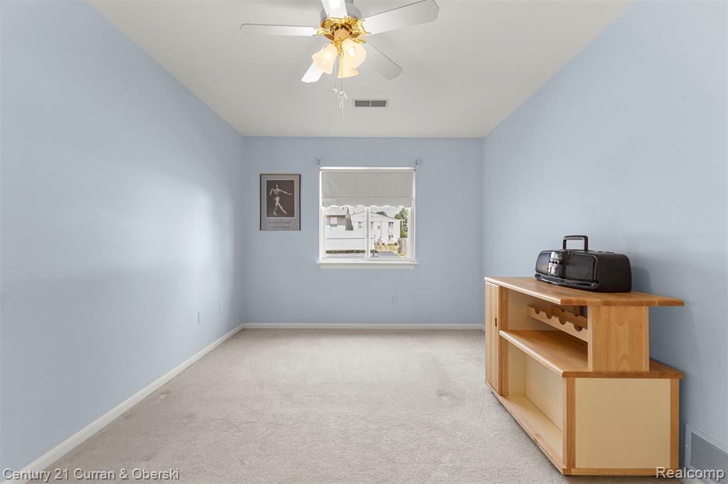 10037 Allen Pointe Drive, Allen Park, MI 48101 — Photo 20