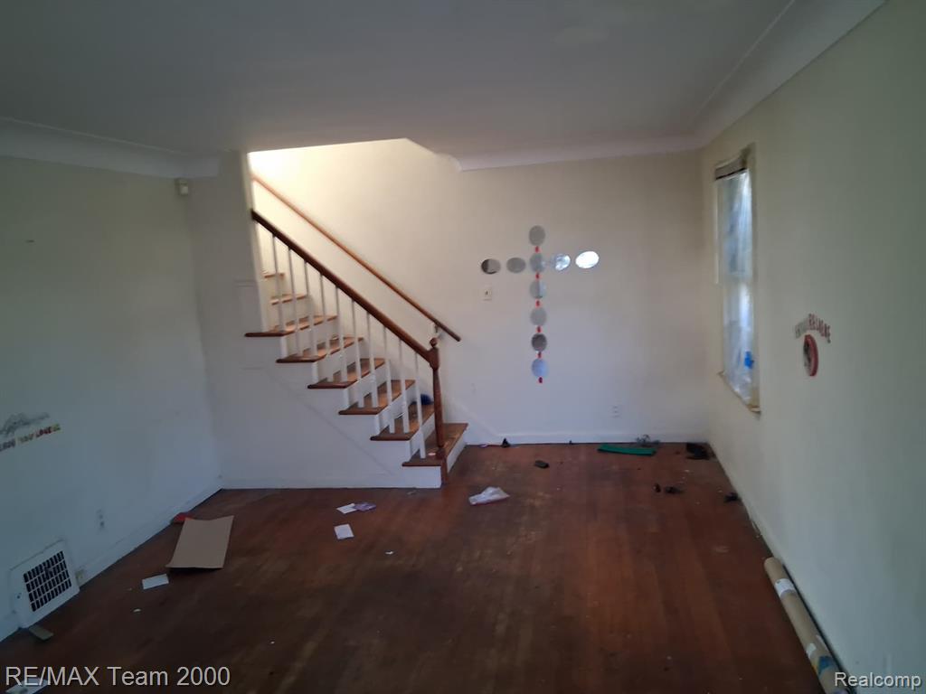 19211 Pierson Street, Detroit, MI 48219 — Photo 2