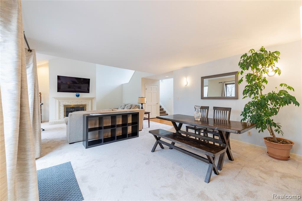9422 Hawthorne Glen Drive, Grosse Ile, MI 48138 — Photo 16