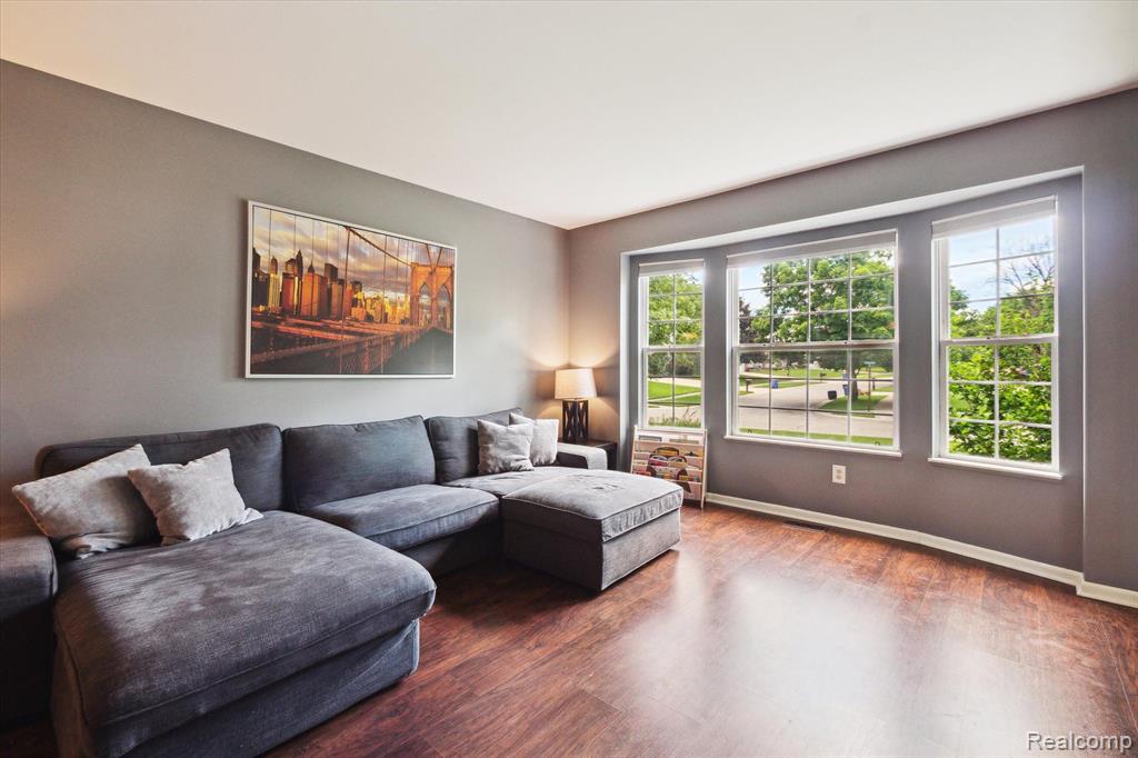 4060 STANMOOR Drive, Waterford, MI 48329 — Photo 8