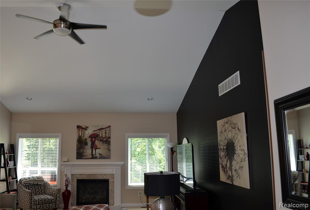 697 Lee Court, Oxford, MI 48371 — Photo 8
