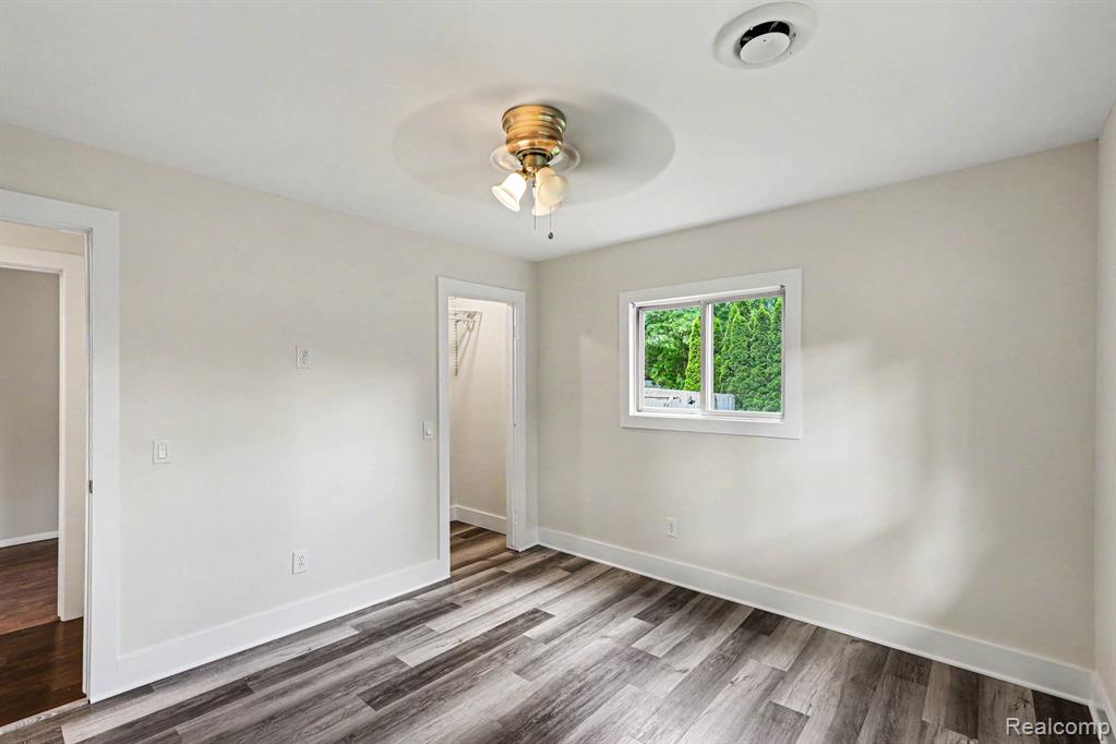 9315 Hillcrest Road, Clarkston, MI 48348 — Photo 14