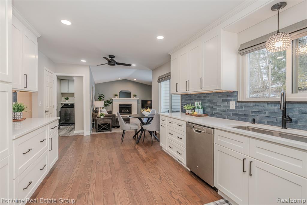8742 WILLIAMSPORT Drive, White Lake, MI — Photo 41