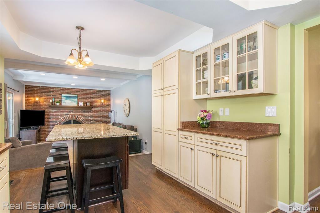4130 RAMBLEWOOD Drive, Troy, MI 48085 — Photo 7