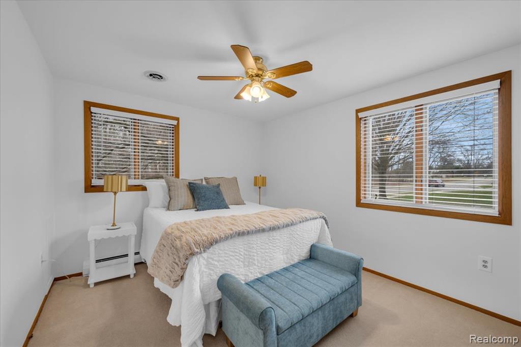 955 Woodlane Drive, 9, Rochester Hills, MI 48307 — Photo 17