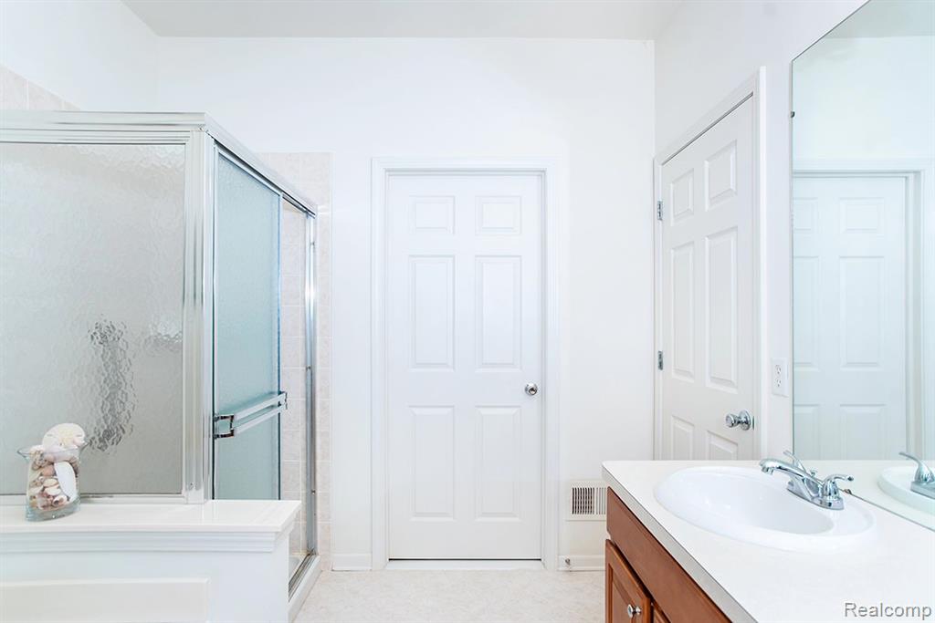613 Zion Court, Howell, MI 48843 — Photo 19
