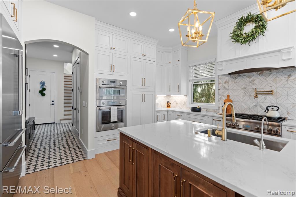 2208 Grove Park Road, Fenton, MI, 48430