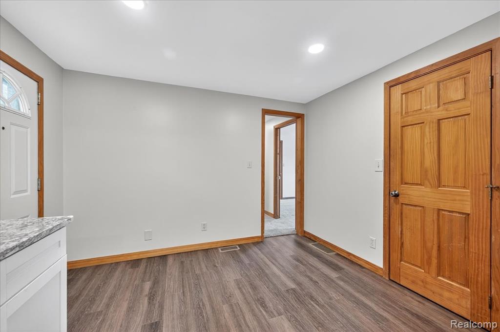 625 N Lake George Road, Attica, MI 48412 — Photo 17