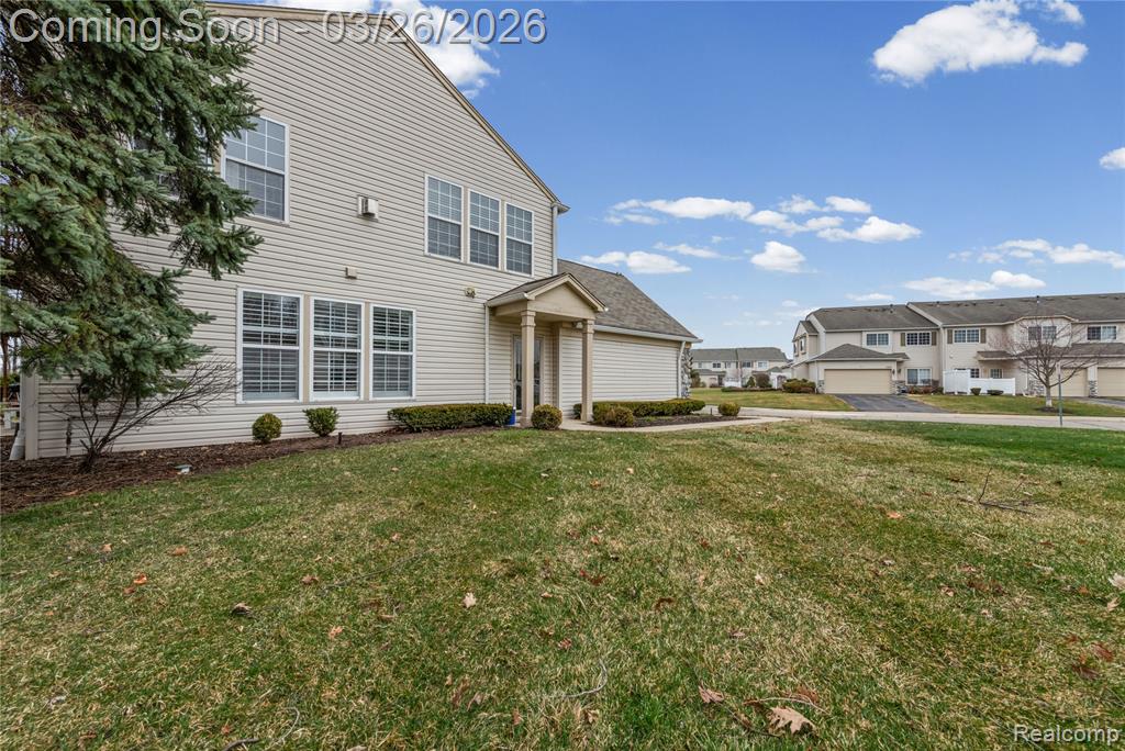 26756 Kirkway Circle, Woodhaven, MI 48183 — Photo 25