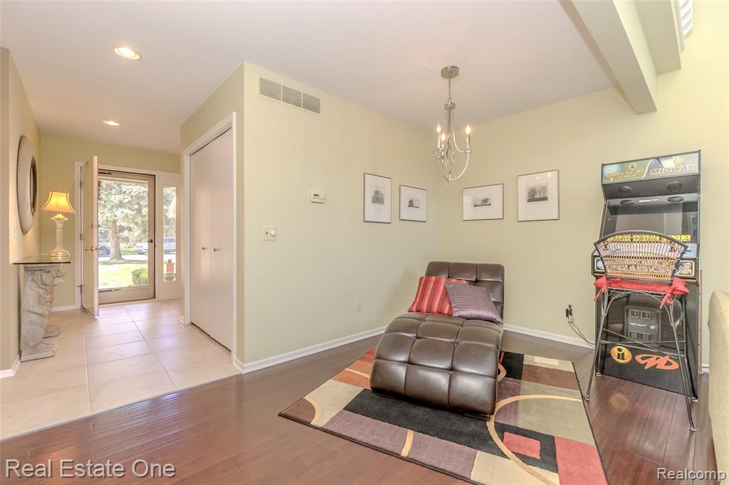 4575 Fairway Court, Waterford, MI 48328 — Photo 23