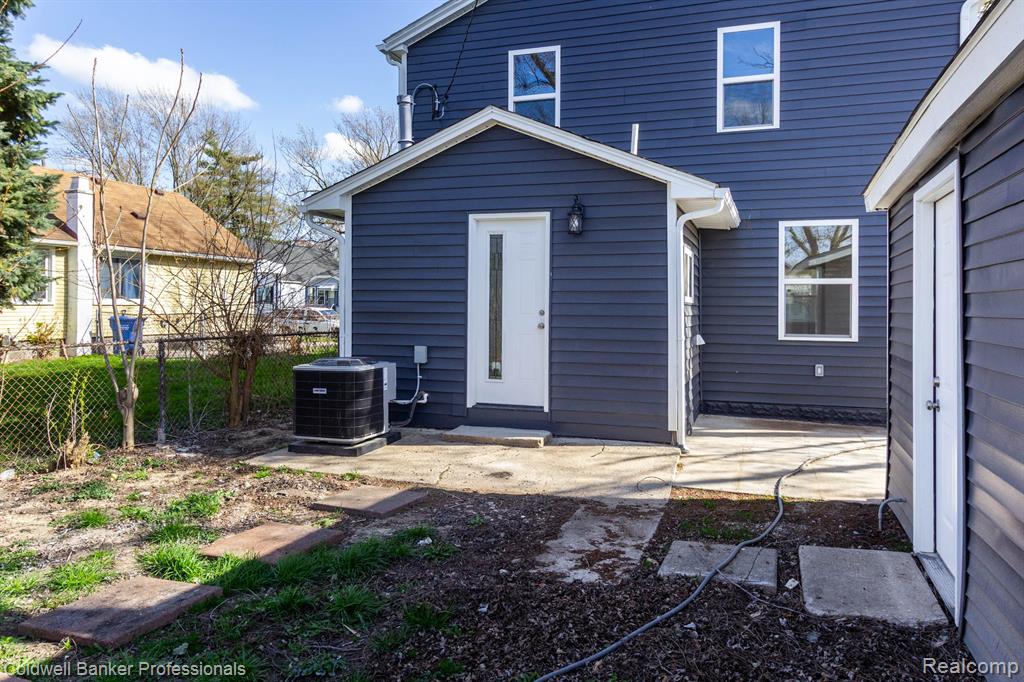 8237 PACKARD Avenue, Warren, MI 48089 — Photo 39