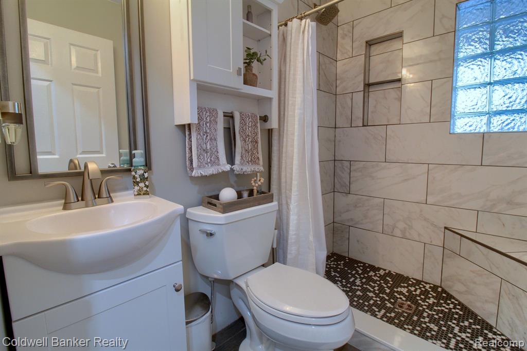 947 1ST Street, Wyandotte, MI 48192 — Photo 26