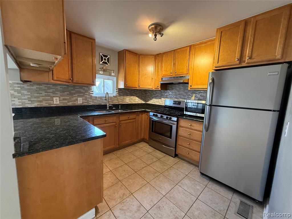 3626 Prairie Avenue, Berkley, MI 48072 — Photo 2