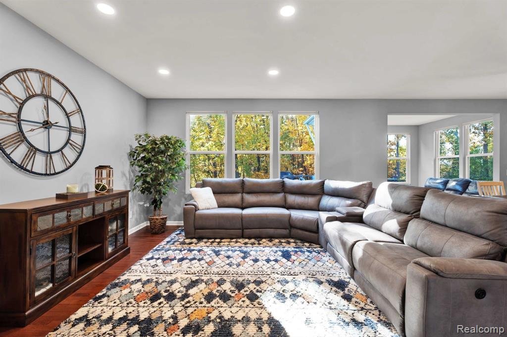 57757 Village Drive, New Hudson, MI 48165 — Photo 16
