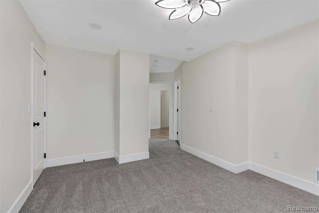 12352 Maiden Street, Detroit, MI 48213 — Photo 13