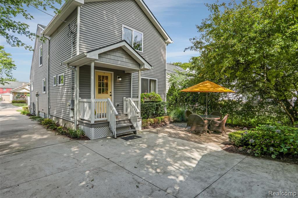 812 N Edison Avenue, Royal Oak, MI 48067 — Photo 31