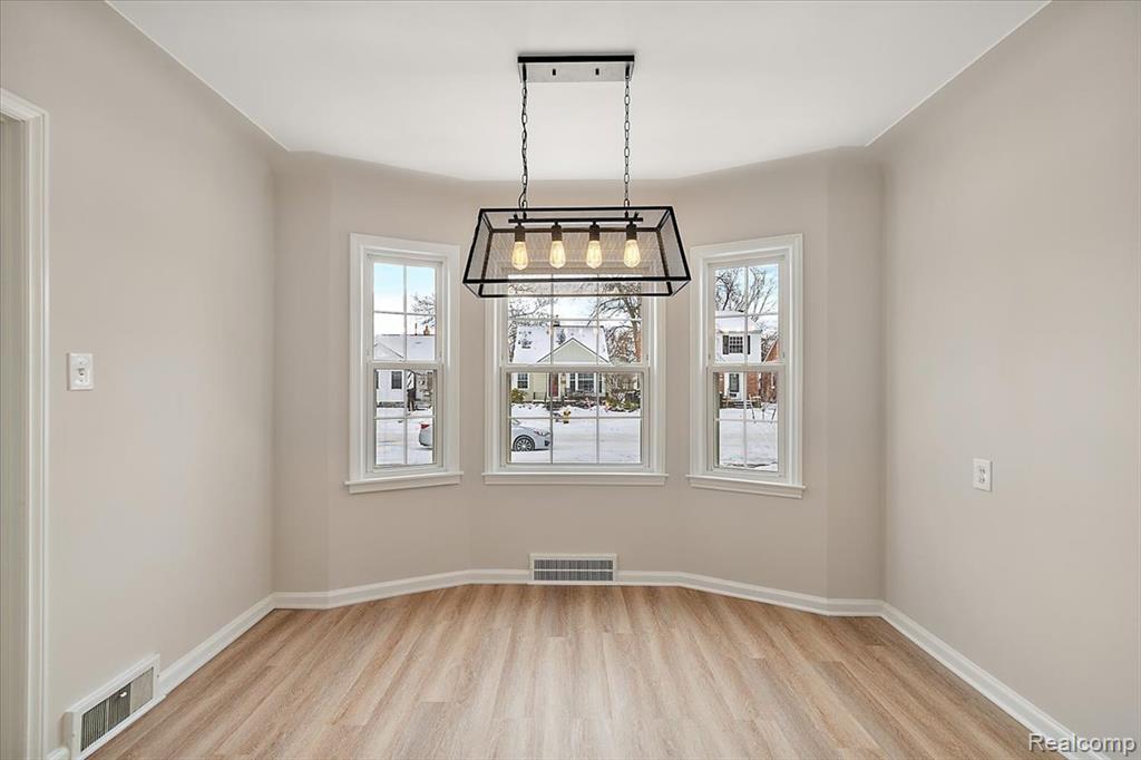 852 Cambridge Road, Berkley, MI 48072 — Photo 11