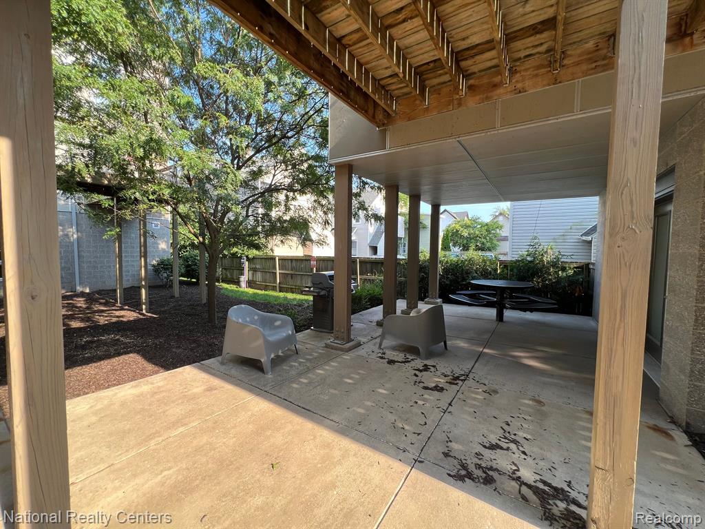 600 Douglas Street NW, 612C, Grand Rapids, MI 49504 — Photo 22