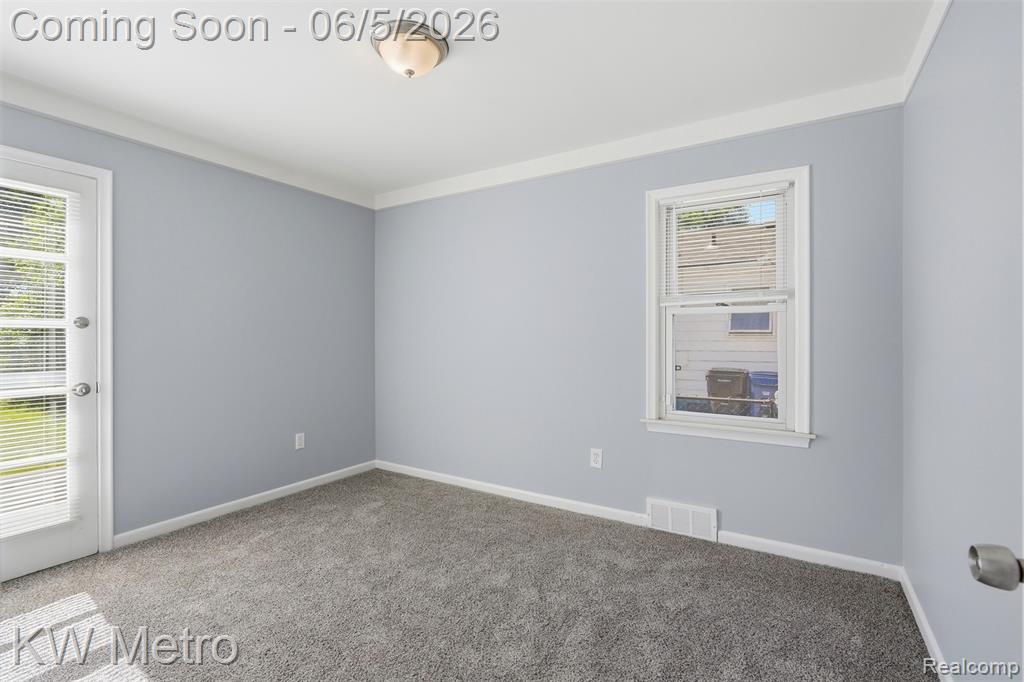 9662 Berwyn, Redford, MI 48239 — Photo 15