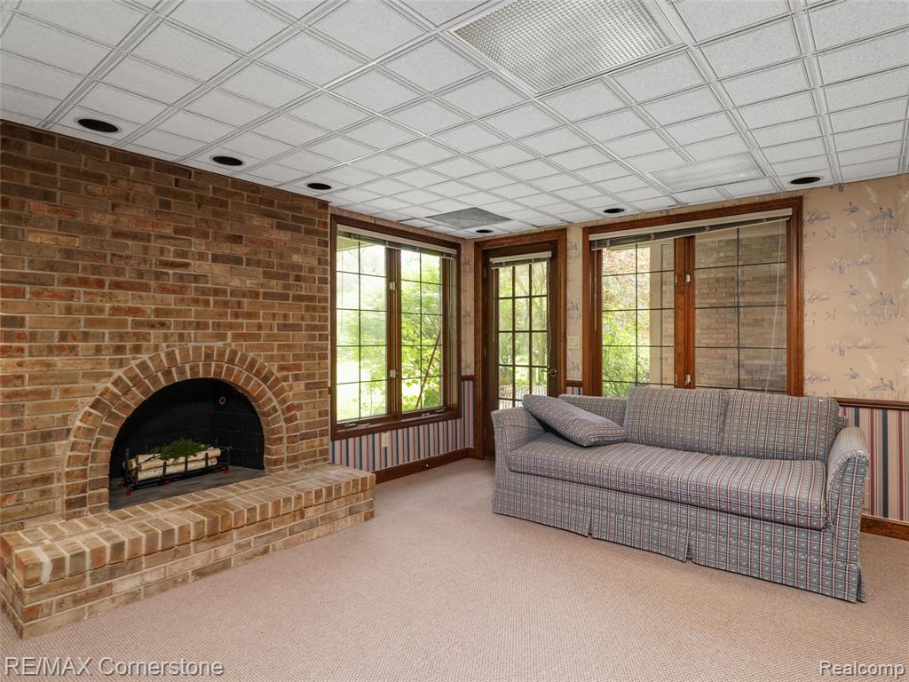 13780 Eaton Drive, Plymouth, MI 48170 — Photo 32
