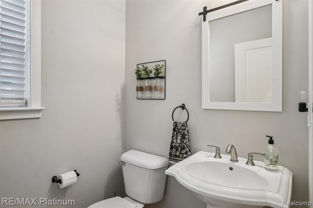 5261 Autumn Kirsten Drive, Fowlerville, MI 48836 — Photo 13