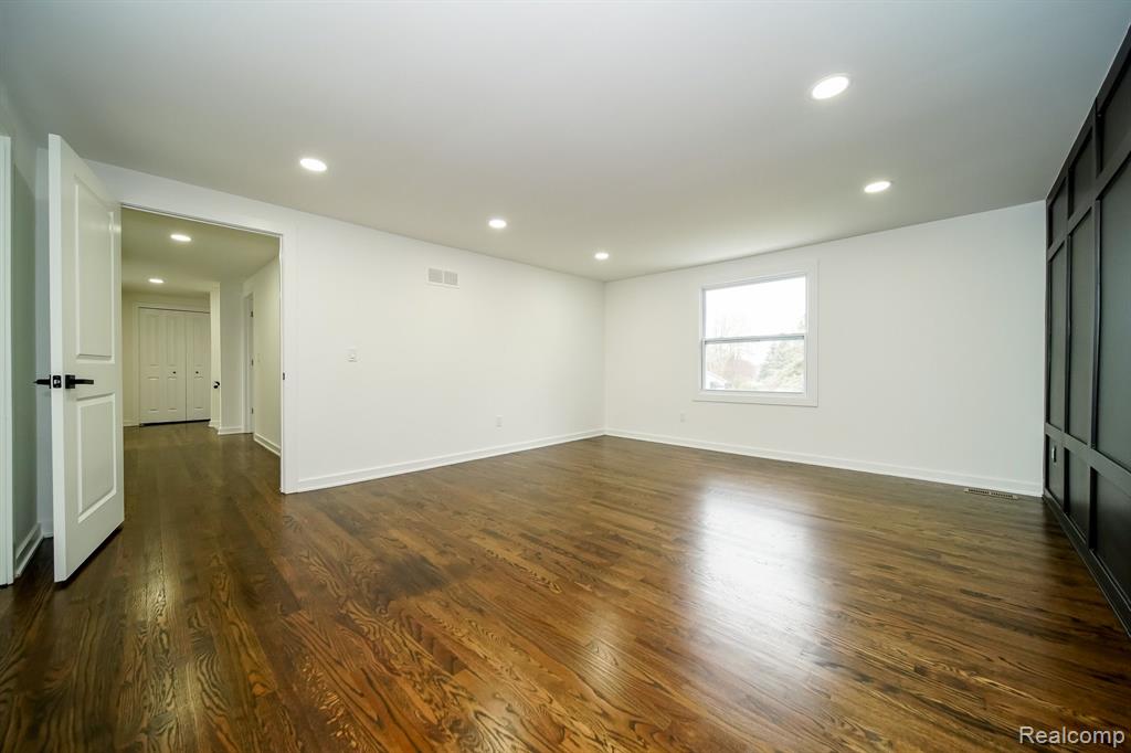52556 BELLE Crest, Shelby Twp, MI 48316 — Photo 61