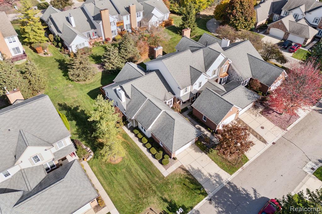 39784 GLENVIEW, Northville, MI 48168 — Photo 56