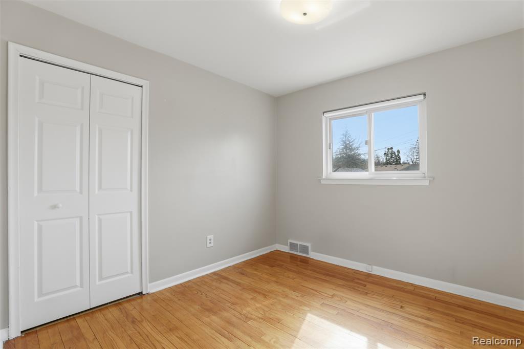 31651 Grant Street, Wayne, MI, 48184