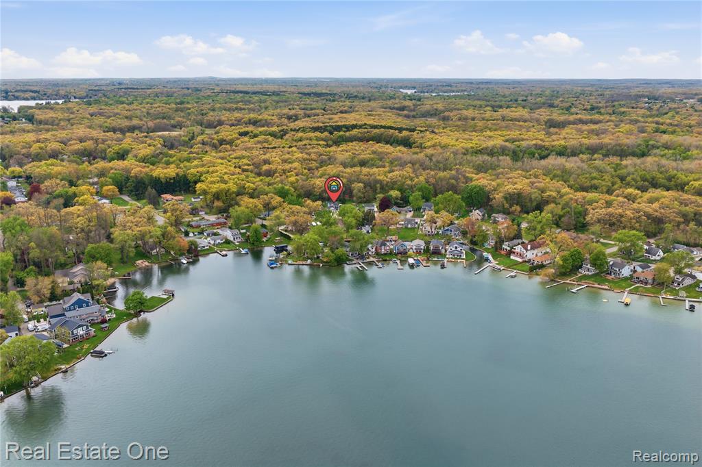 8915 Gittins Street, Commerce Twp, MI 48382 — Photo 29