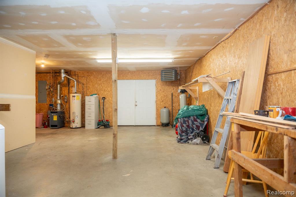 9887 W HIGGINS LAKE Drive, Roscommon, MI 48653 — Photo 56
