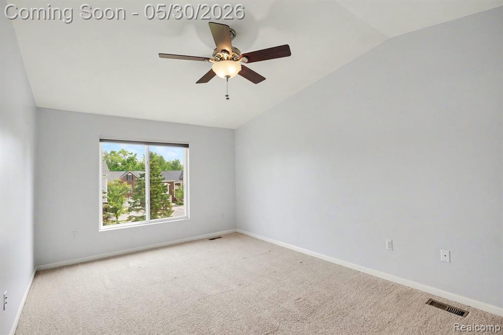 776 PAINT CREEK Drive, Troy, MI 48085 — Photo 15
