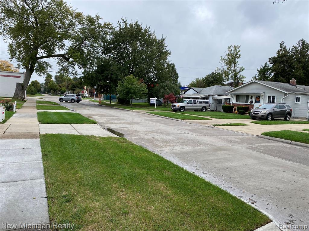 5659 CLIPPERT Street, Dearborn Heights, MI 48125 — Photo 2