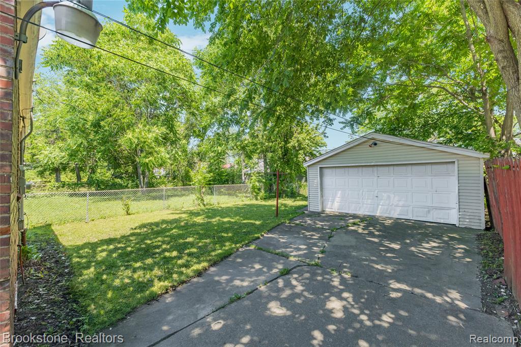 20214 Greeley Street, Highland Park, MI 48203 — Photo 31