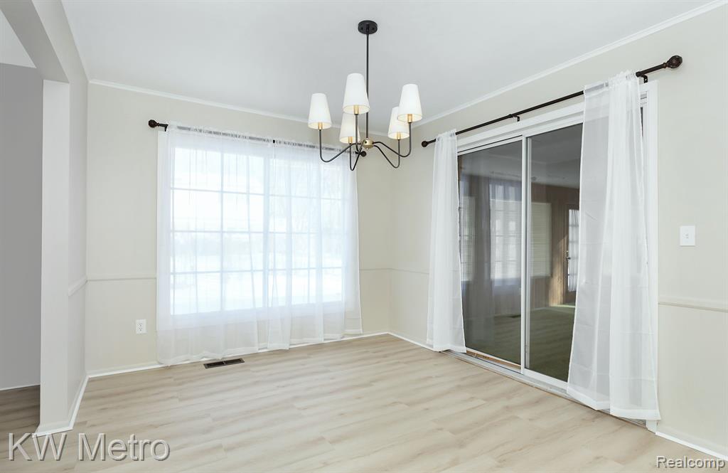 6603 TIMBER RIDGE Drive, Bloomfield Hills, MI 48301 — Photo 12
