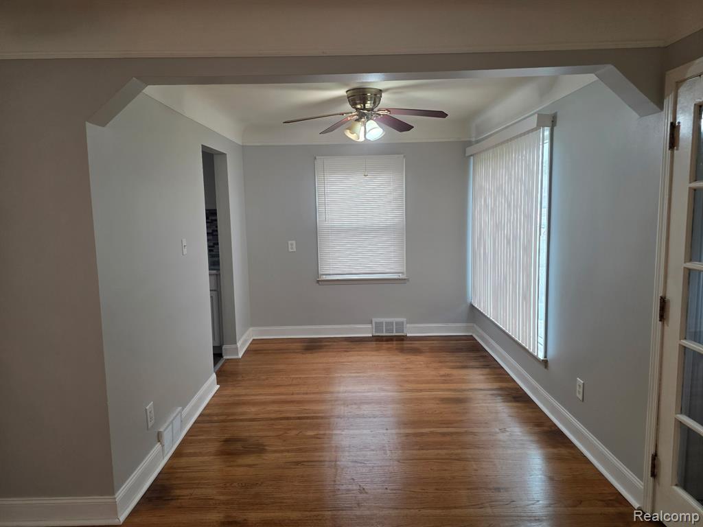 17076 STRICKER Avenue, Eastpointe, MI 48021 — Photo 11