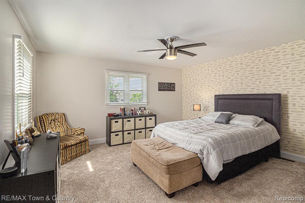 813 Birchwood Drive, Flushing, MI 48433 — Photo 32