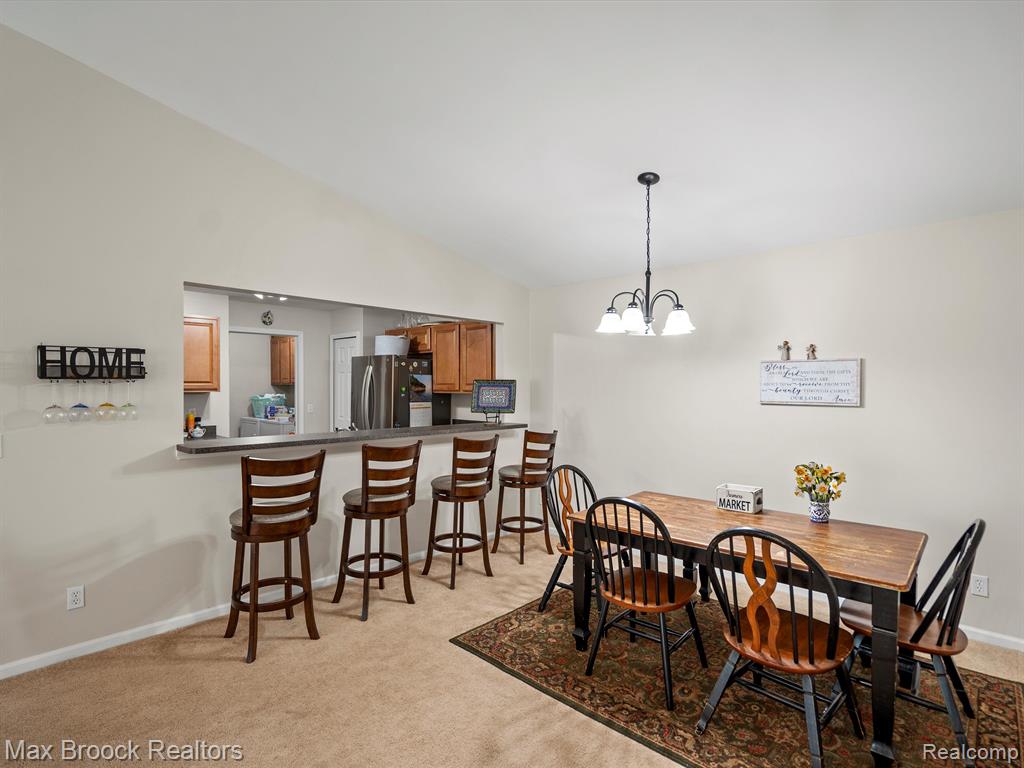 1844 FLAGSTONE Circle, Rochester, MI 48307 — Photo 10