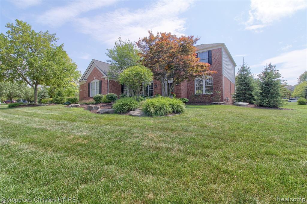 18026 Stonebrook Drive, Northville, MI 48168 — Photo 2