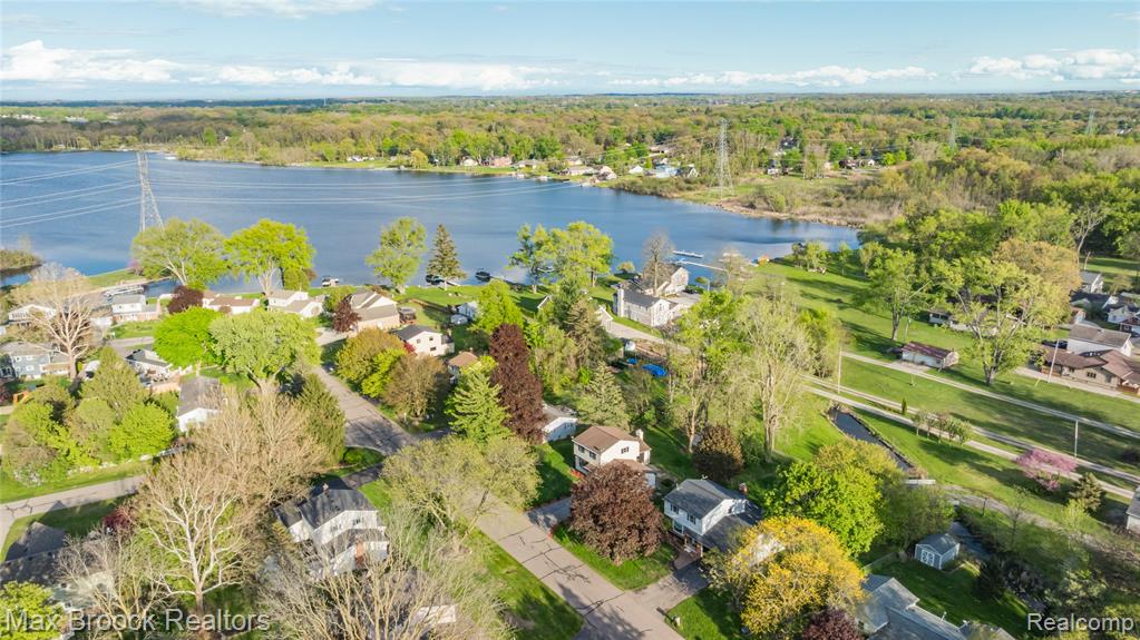 1874 Hopkins Drive, Wixom, MI 48393 — Photo 55