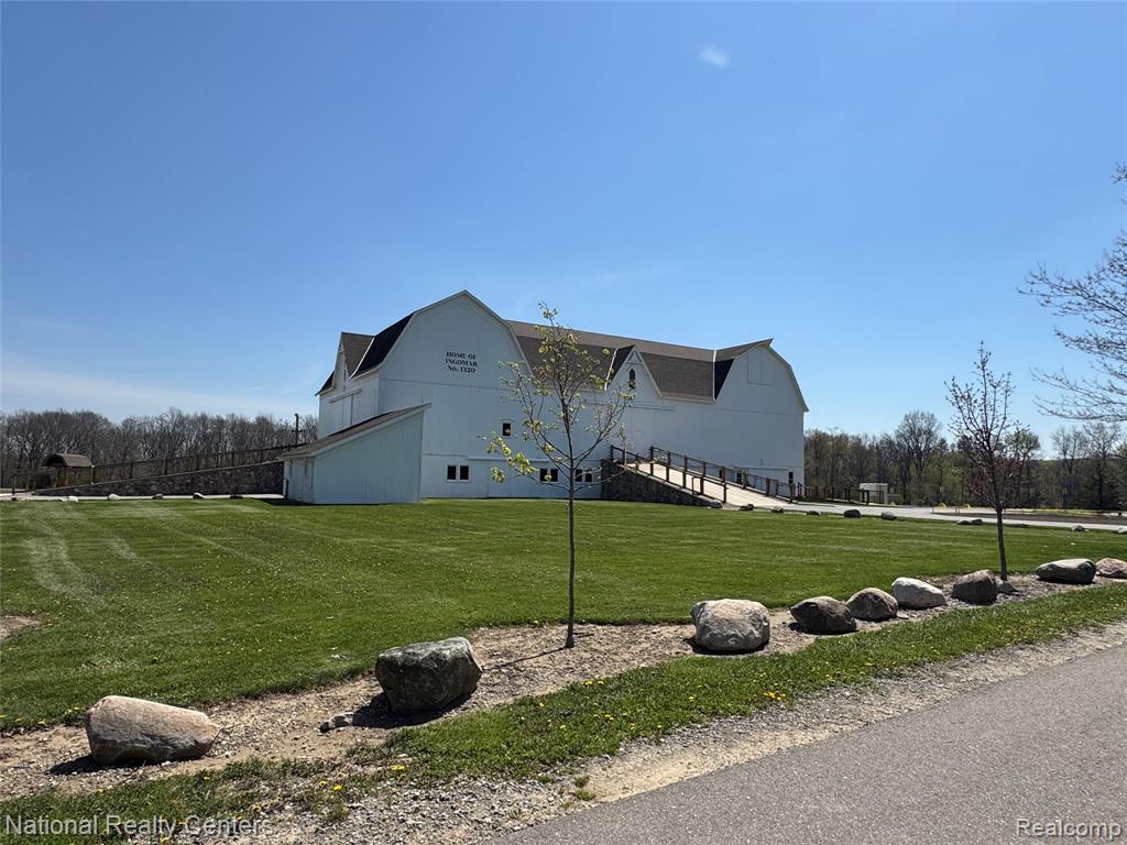 7478 Village Court, 27, Davisburg, MI 48350 — Photo 48