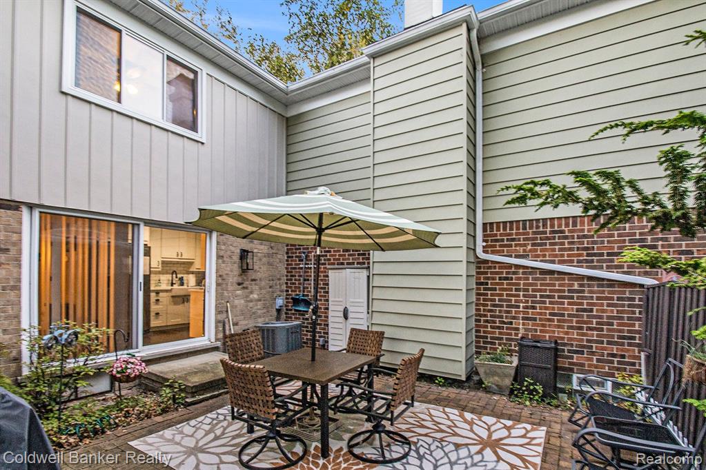 1807 WICKHAM Street, Royal Oak, MI 48073 — Photo 26