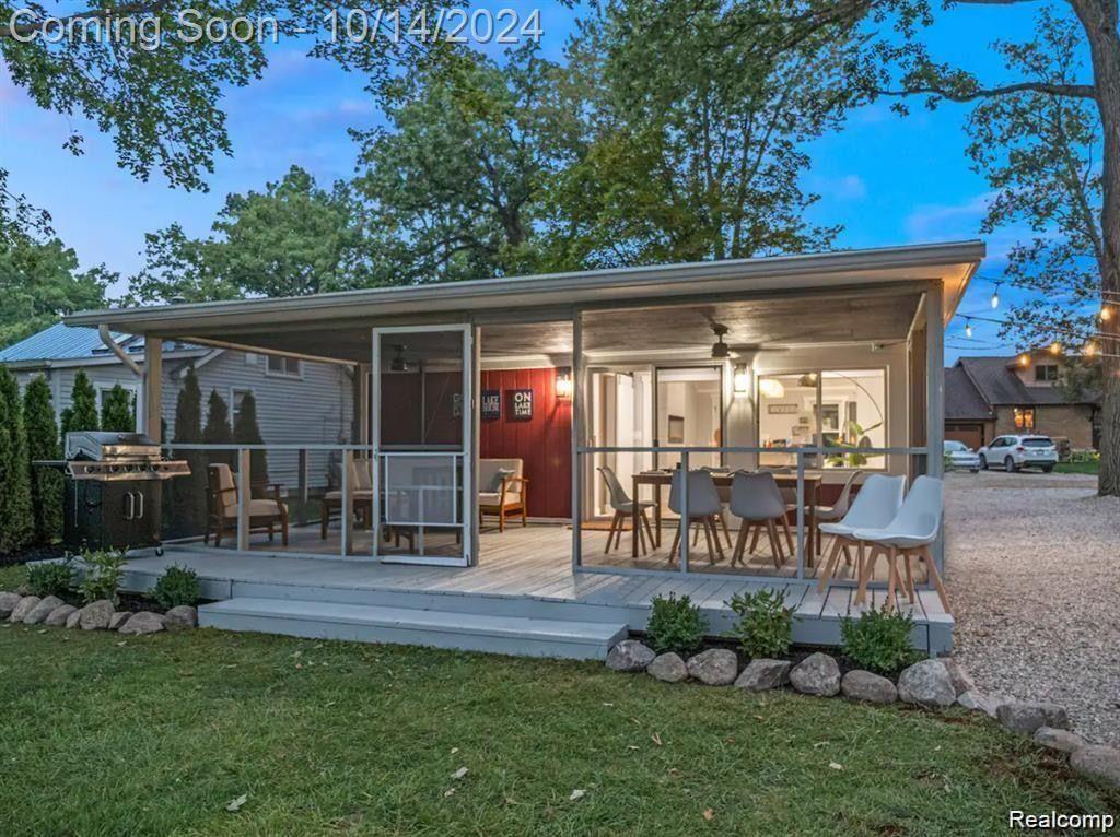 11765 PATTERSON LAKE Drive, Pinckney, MI 48169 — Photo 9