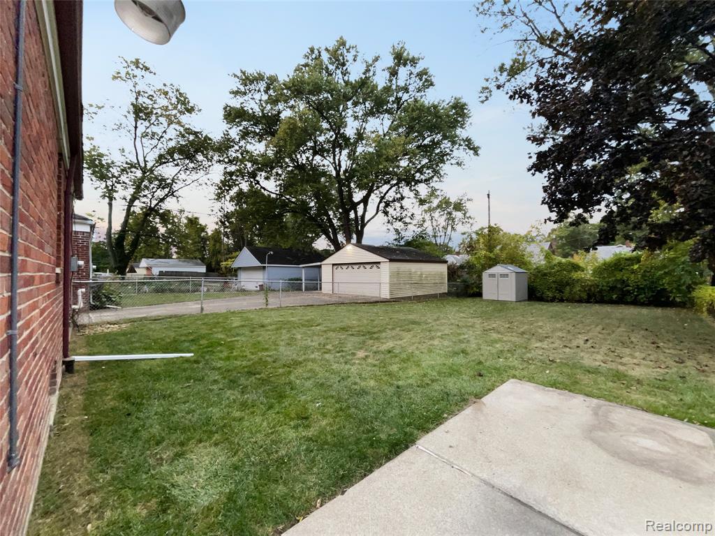 14591 Chatham Street, Detroit, MI 48223 — Photo 18