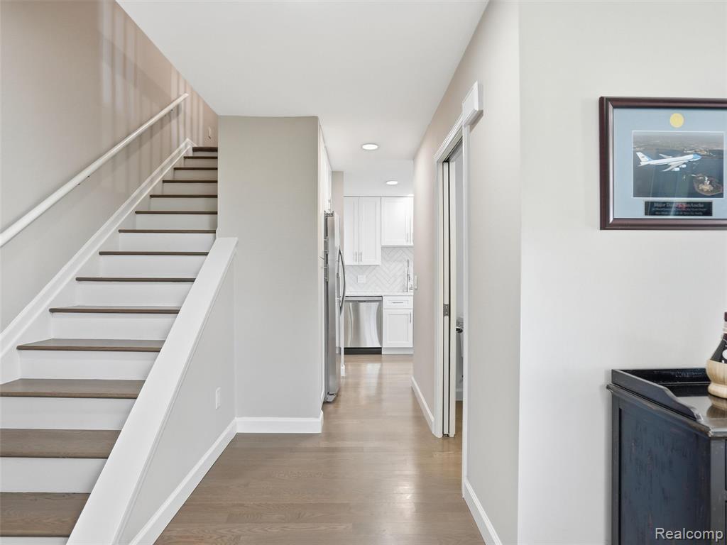 102 Lac Sainte Claire Drive, Saint Clair Shores, MI 48082 — Photo 35