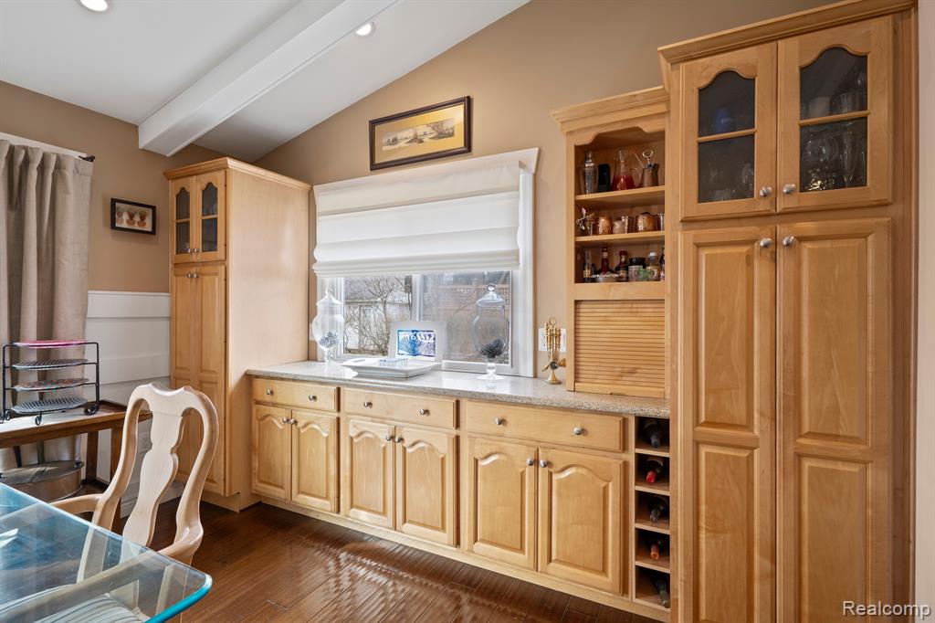 917 CEDARHILL Drive, Royal Oak, MI 48067 — Photo 30
