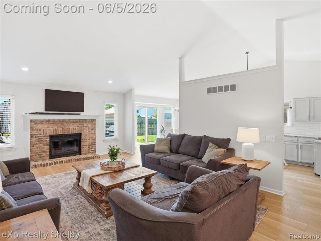 46048 Duke Drive, New Baltimore, MI — Photo 7
