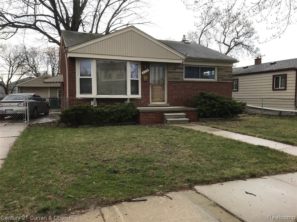 729 Cleophus Parkway, Lincoln Park, MI 48146 — front exterior