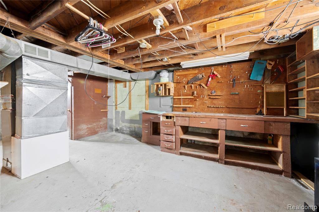4841 Kempf Street, Waterford, MI 48329 — Photo 21